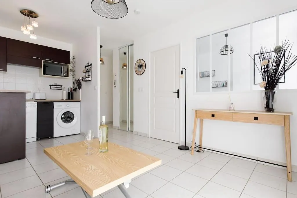 Les Aromes,Residence Piscine,Parking グラース 0*,  フランス